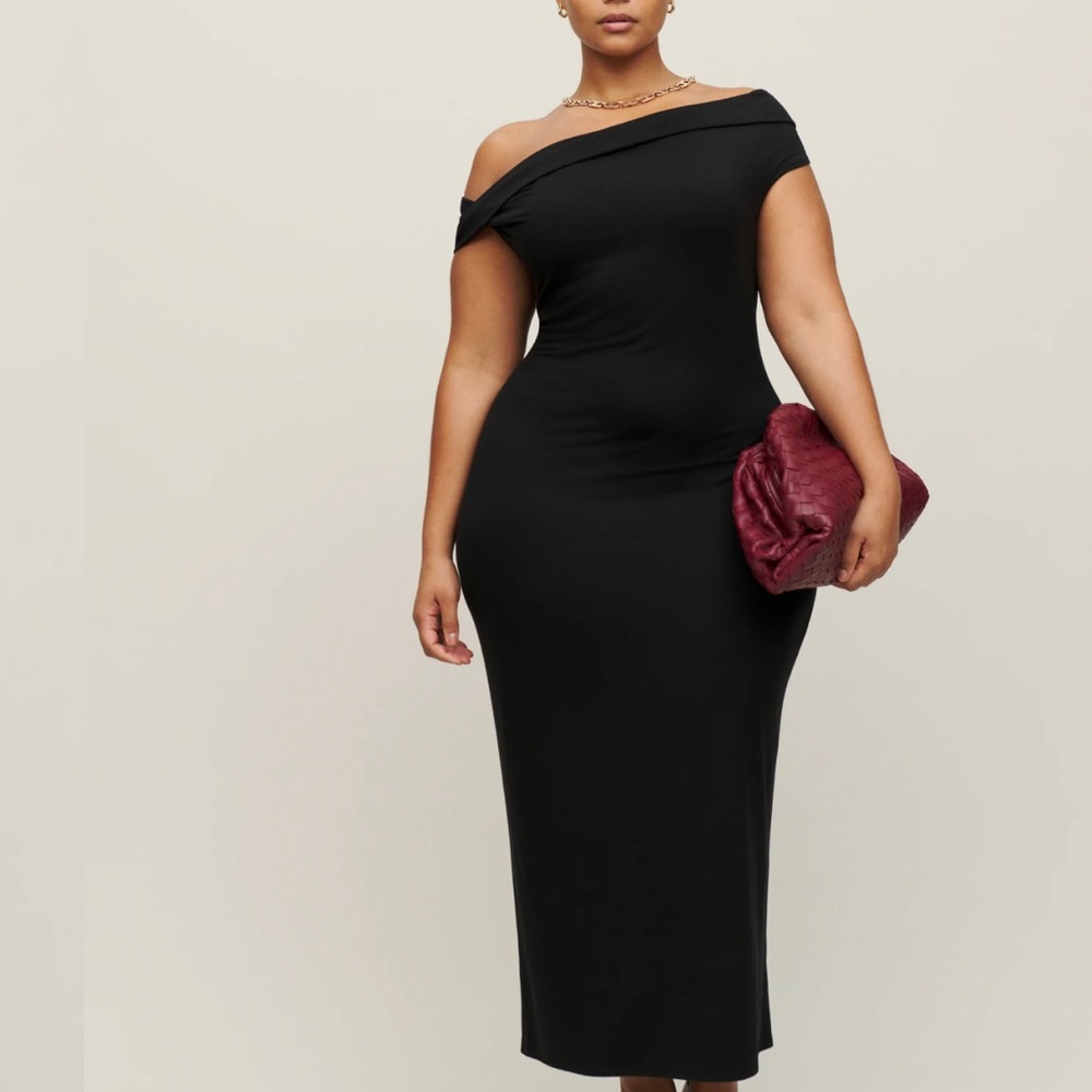 Reformation Black Off-Shoulder Maxi Dress - Picture 2 of 4